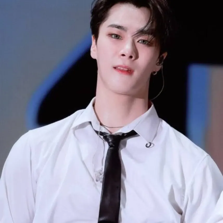 Behind-the-scenes cut of Moonbin (ASTRO)