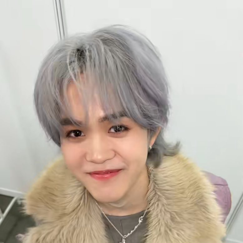 Behind-the-scenes cut of THI-O (NexT1DE)