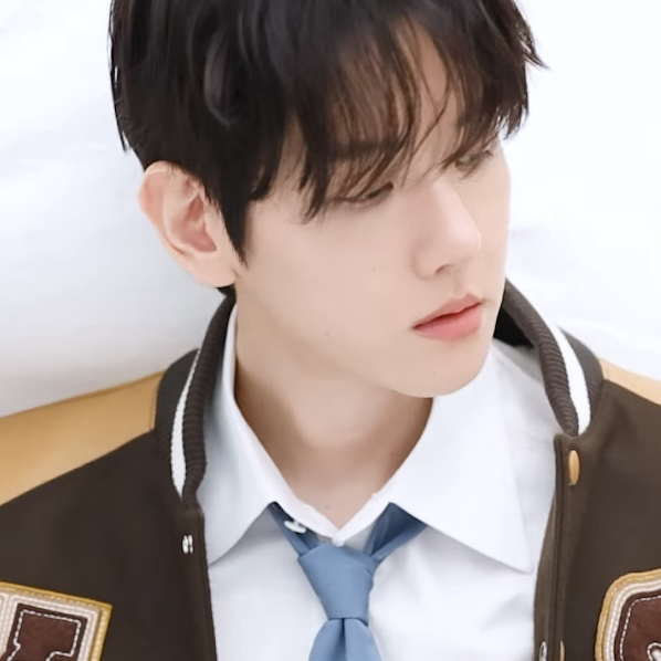 백현 (EXO) 최근 활동샷