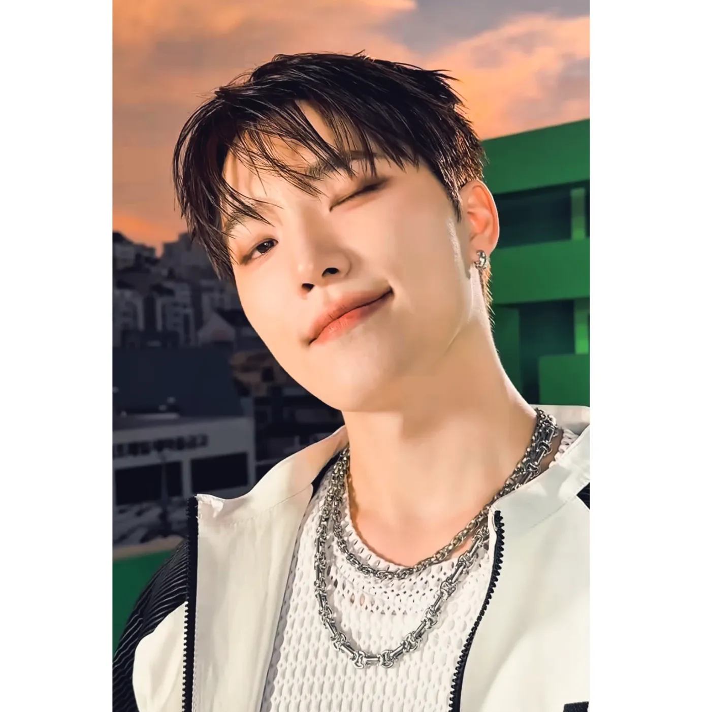 Behind-the-scenes cut of Dino (SEVENTEEN)