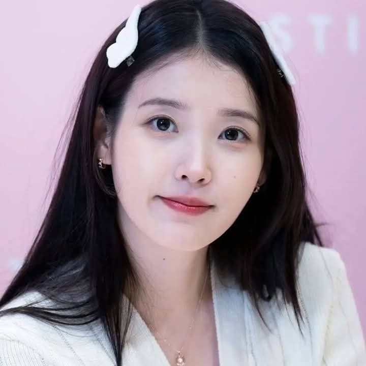 아이유의 최신 사진