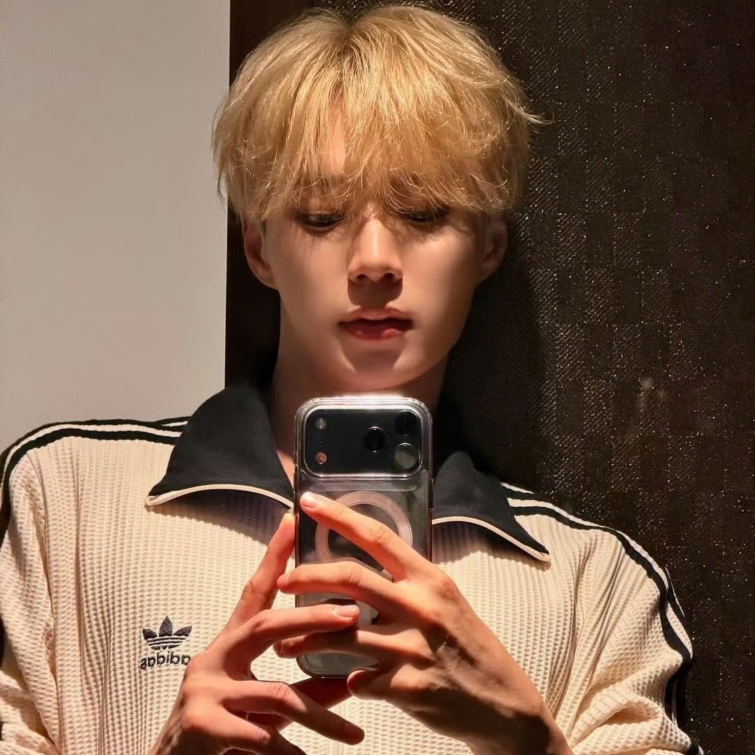 A moment captured by Kim Junseo (ALPHA DRIVE ONE)'s fan