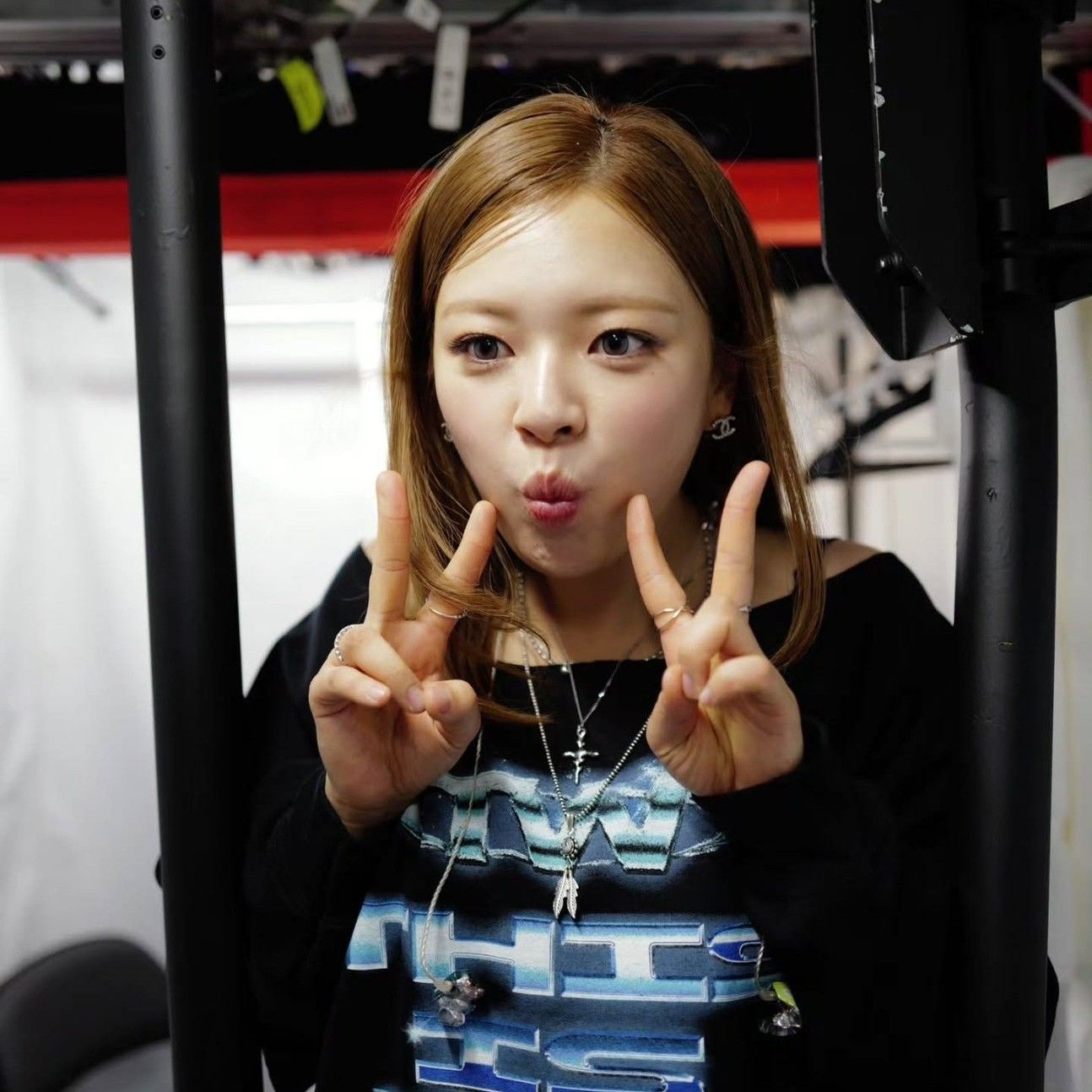 Behind-the-scenes cut of Jeongyeon (TWICE)