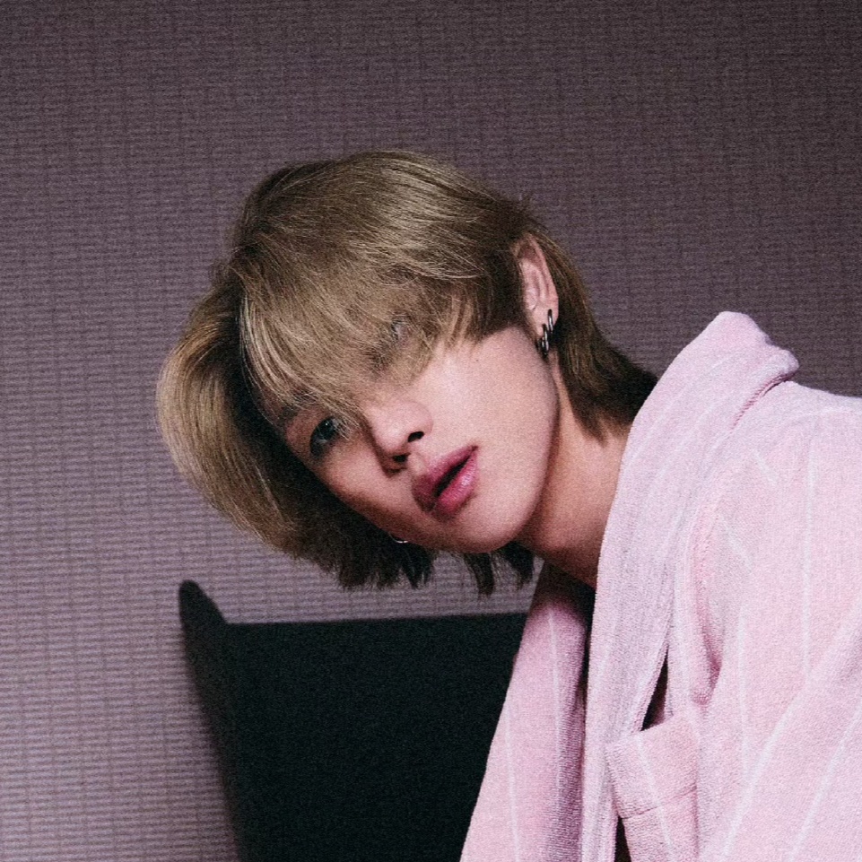 Behind-the-scenes cut of The 8 (SEVENTEEN)