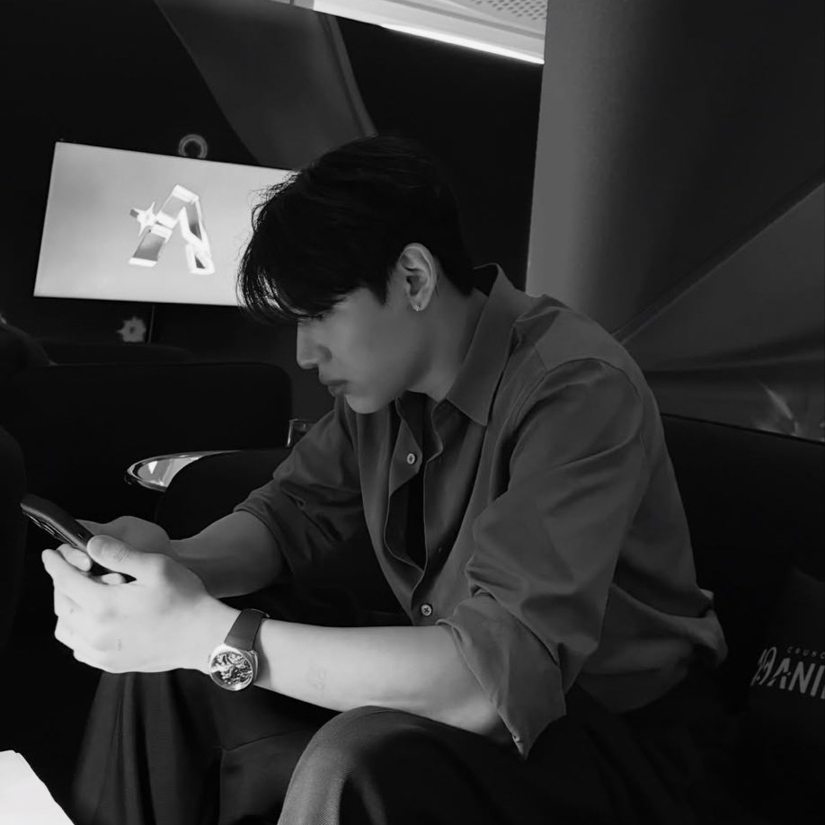 Behind-the-scenes cut of Bambam (GOT7)