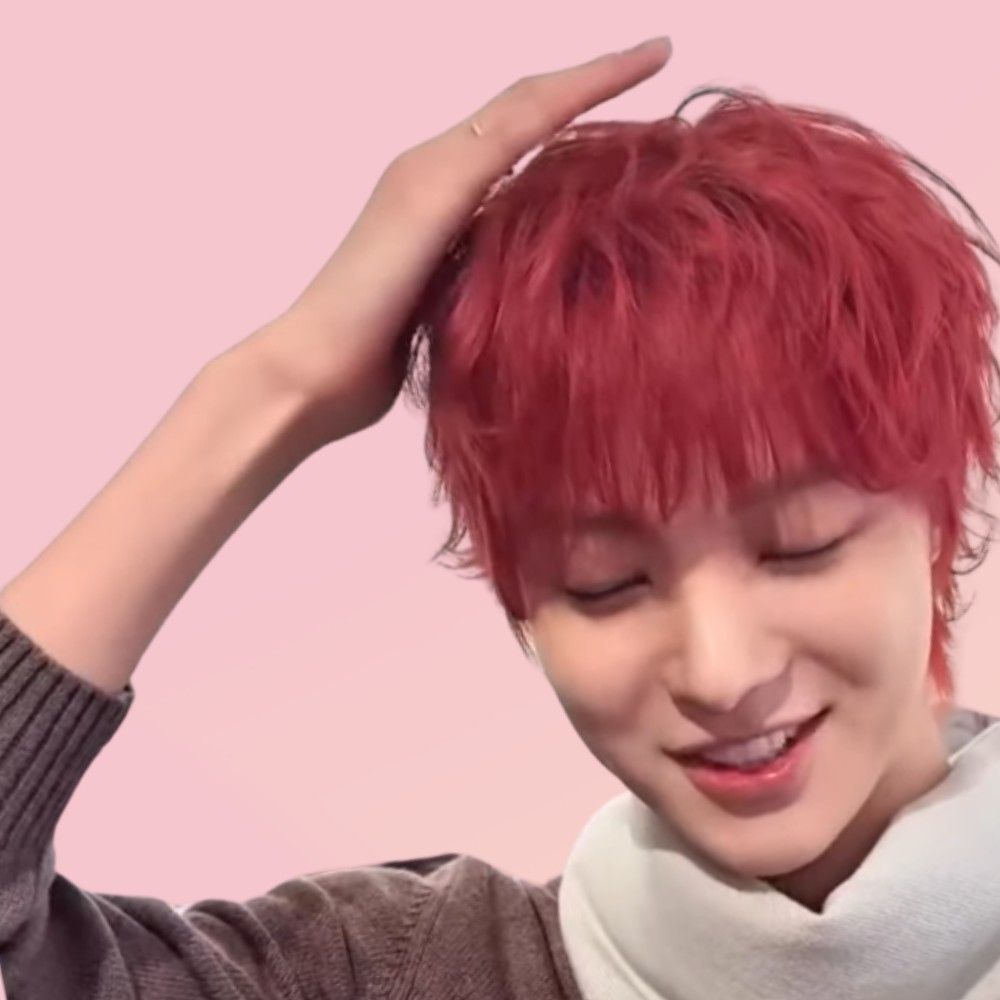 Behind-the-scenes cut of EJ (&TEAM)