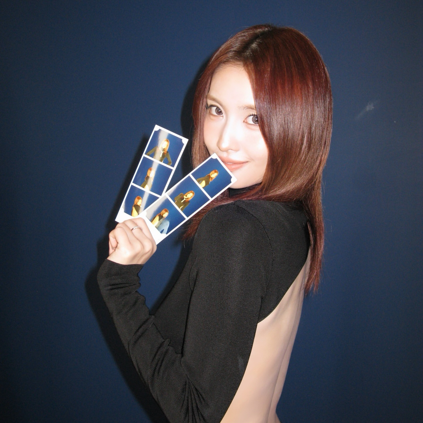 모모 (TWICE)의 비하인드 컷