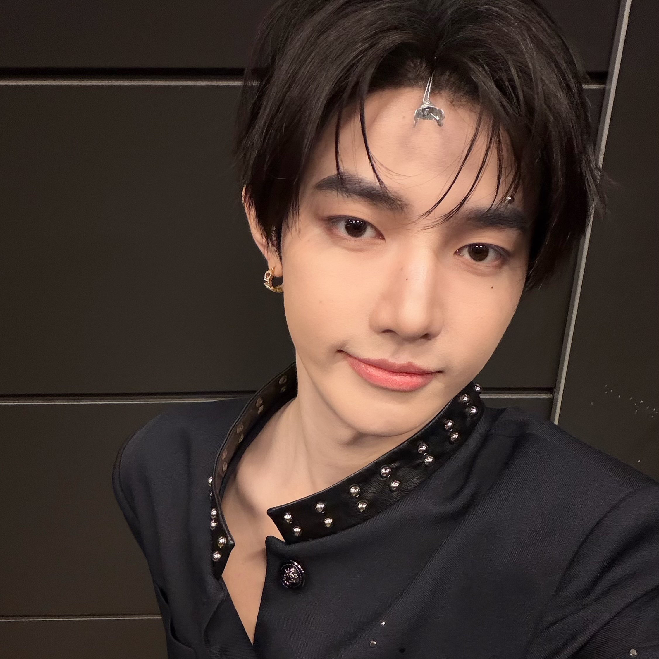 A moment captured by Zhang Hao (ZEROBASEONE)'s fan