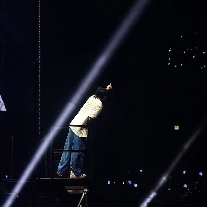 Potret di balik layar SUGA (BTS)