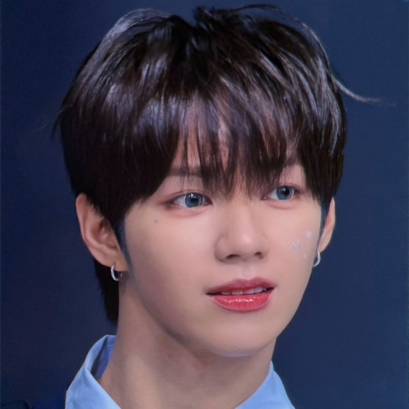 Today’s hot picks from the 제이엘 (아홉) community