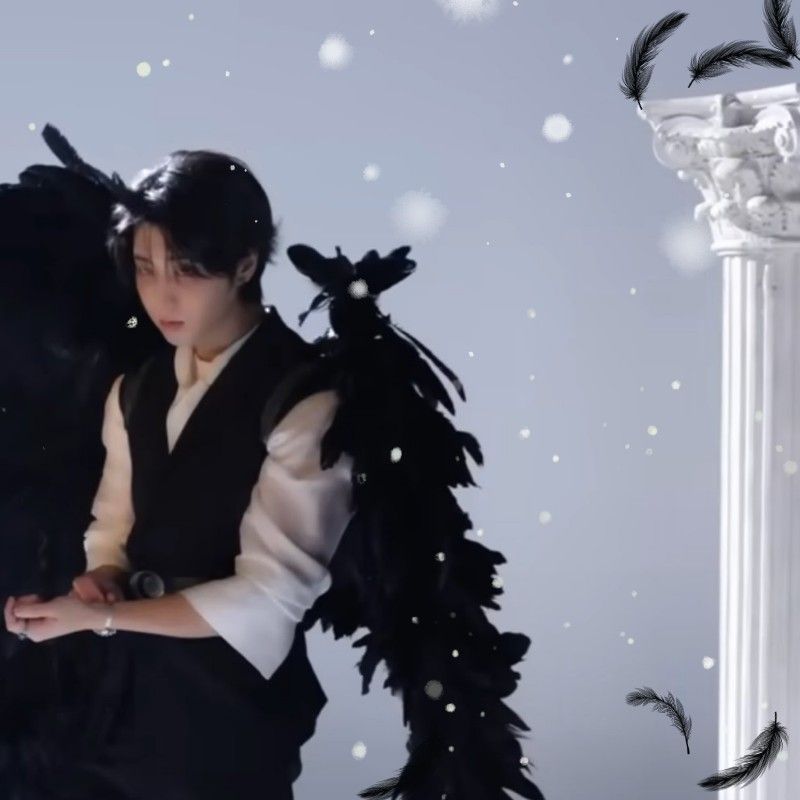 Recent activity shot of HAN (Stray Kids)