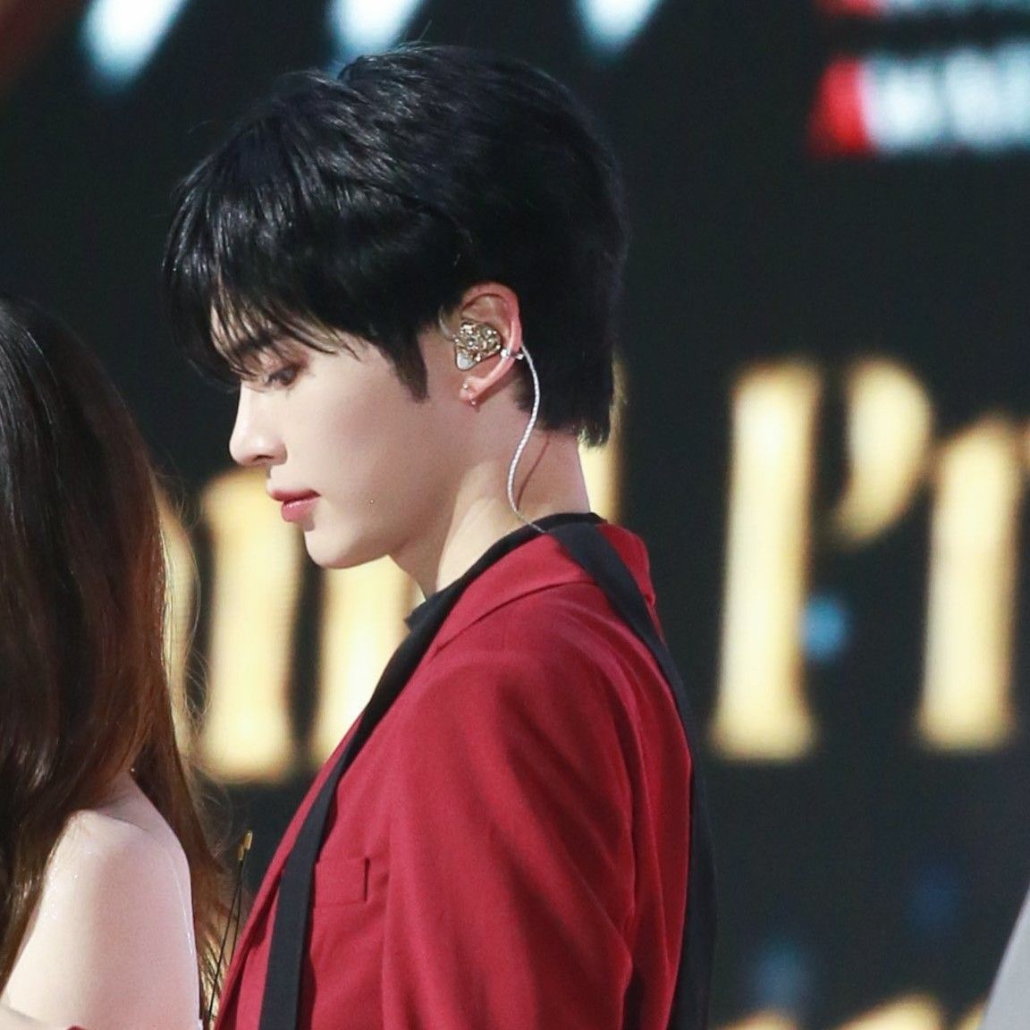 Recent activity shot of Sung Hanbin (ZEROBASEONE)