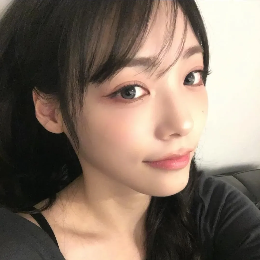 A moment captured by Siyeon (QWER)'s fan