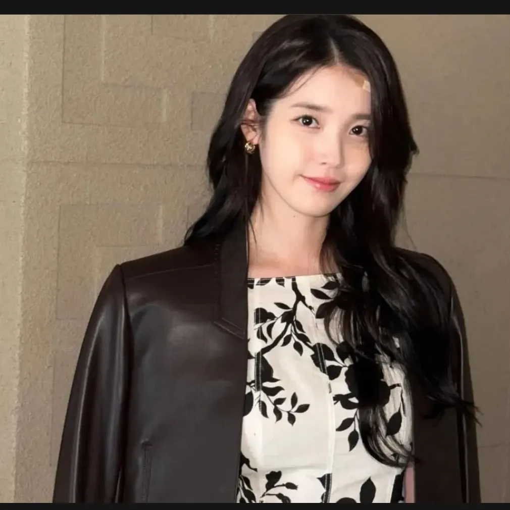 Behind-the-scenes cut of IU