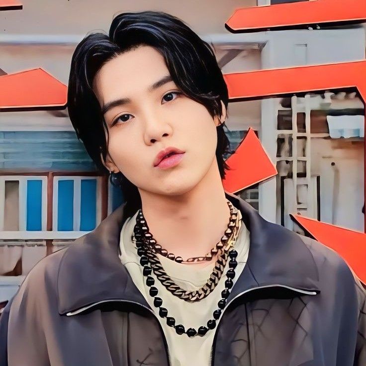 Potret di balik layar SUGA (BTS)