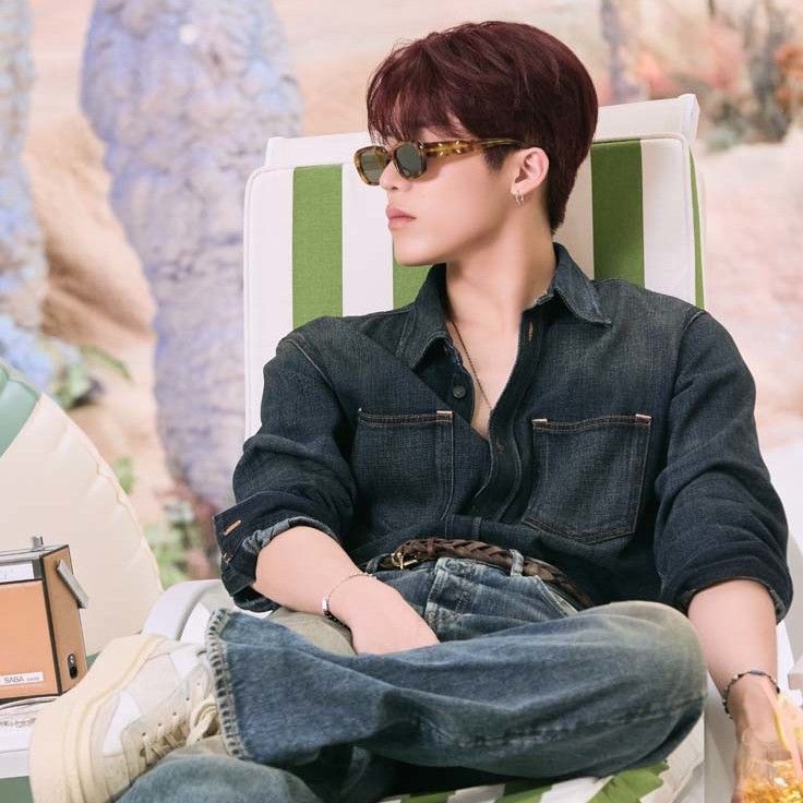 A moment captured by TREASURE's fan