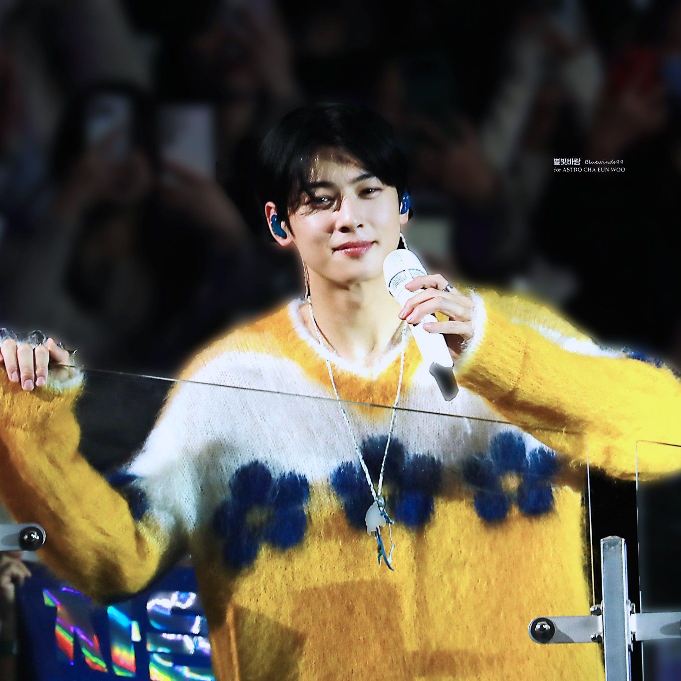 A moment captured by Eunwoo (ASTRO)'s fan