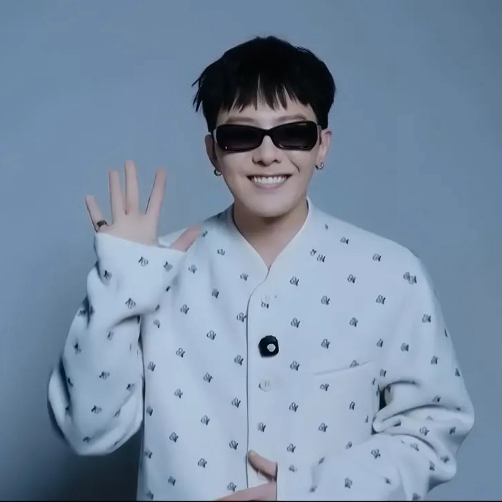 Behind-the-scenes cut of G-DRAGON (BIGBANG)