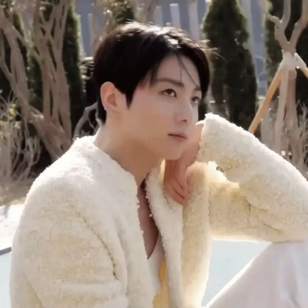 Momen yang diabadikan oleh penggemar Jungkook (BTS)