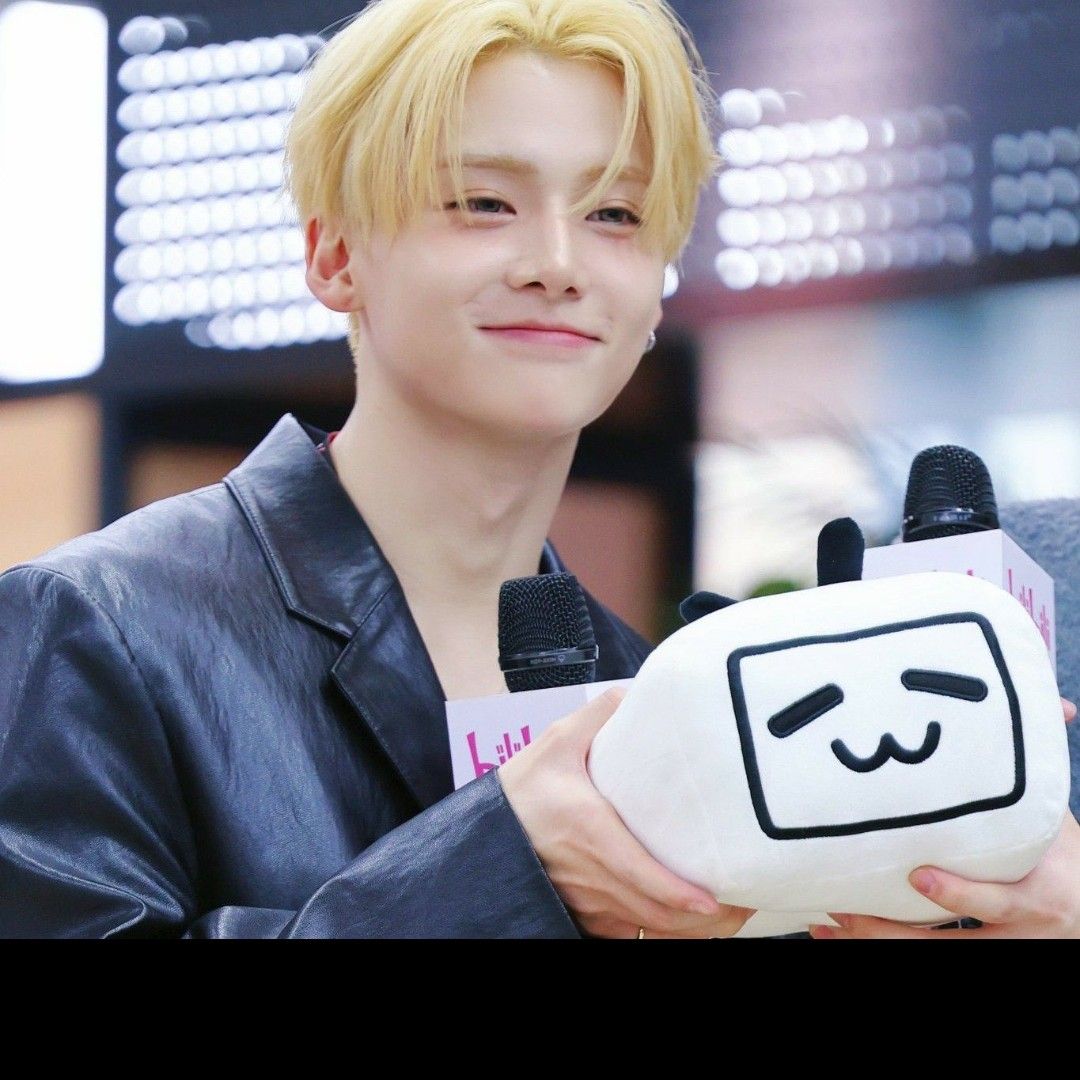 Behind-the-scenes cut of Lee Sangwon (ALPHA DRIVE ONE)