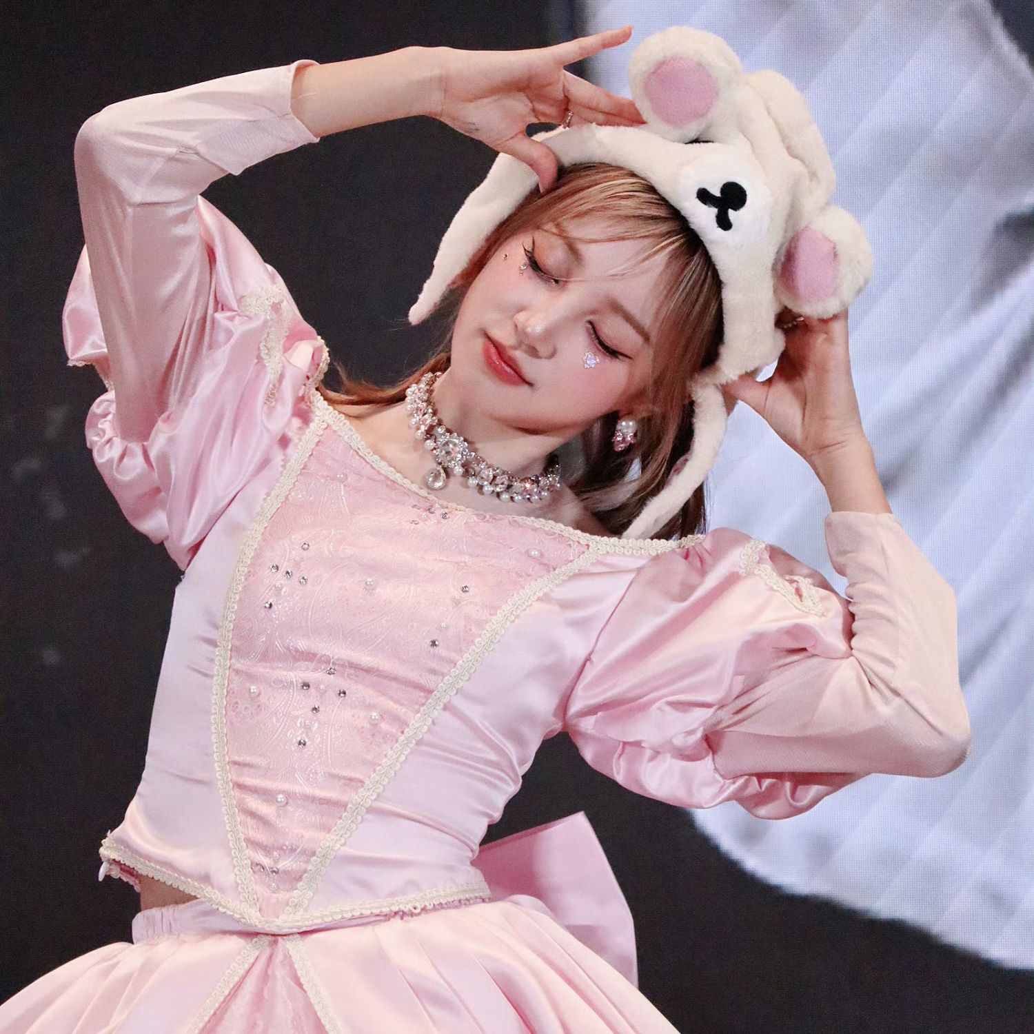 우기 (아이들)의 최신 사진