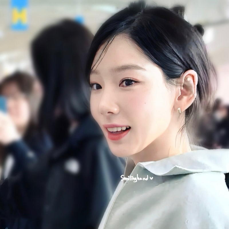 Behind-the-scenes cut of Taeyeon (Girls' Generation)