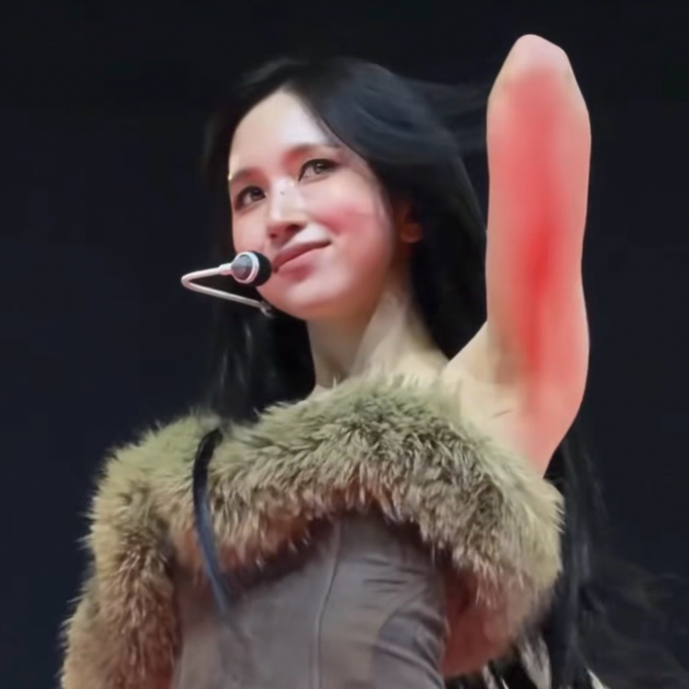 Foto aktivitas terbaru Mina (TWICE)