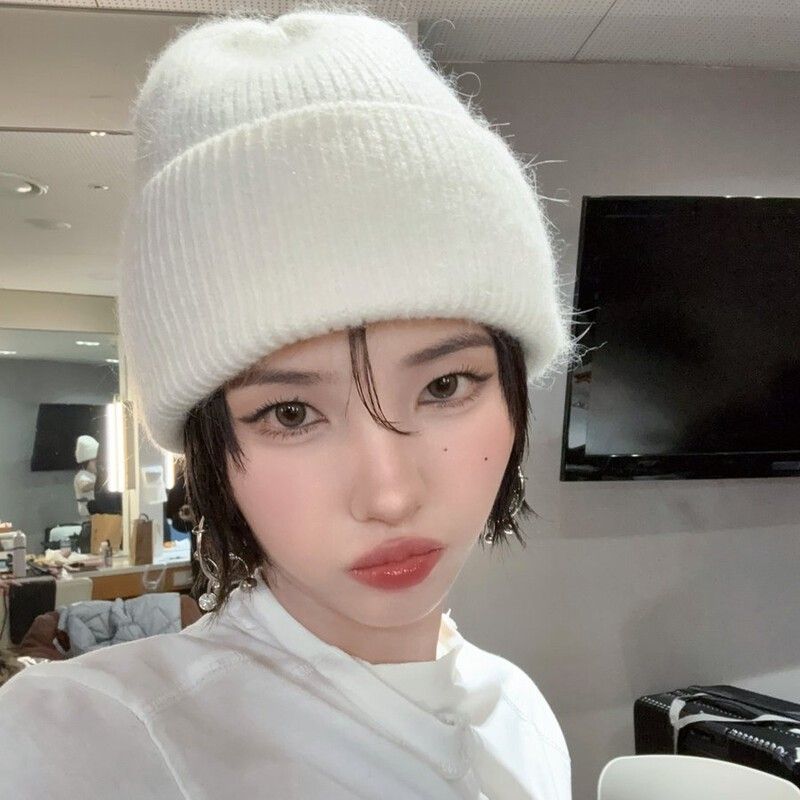 Recent activity shot of Soyeon (i-dle)