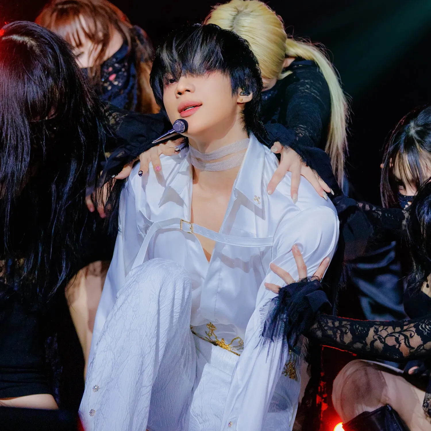 Behind-the-scenes cut of Taemin (SHINee)