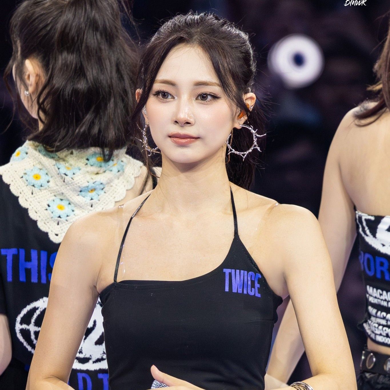 ツウィ (TWICE)の舞台裏ショット