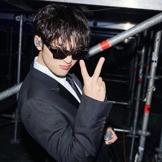 Latest photo of Mingyu (SEVENTEEN)