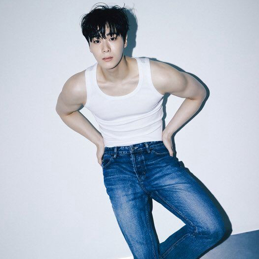 Recent activity shot of Moonbin (ASTRO)