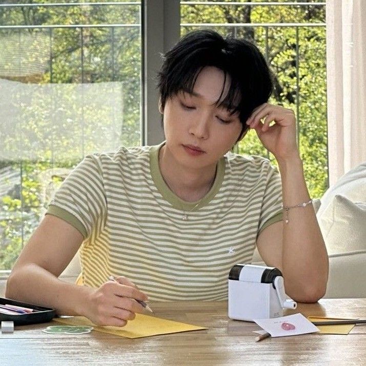 Recent activity shot of Jeong Sewoon