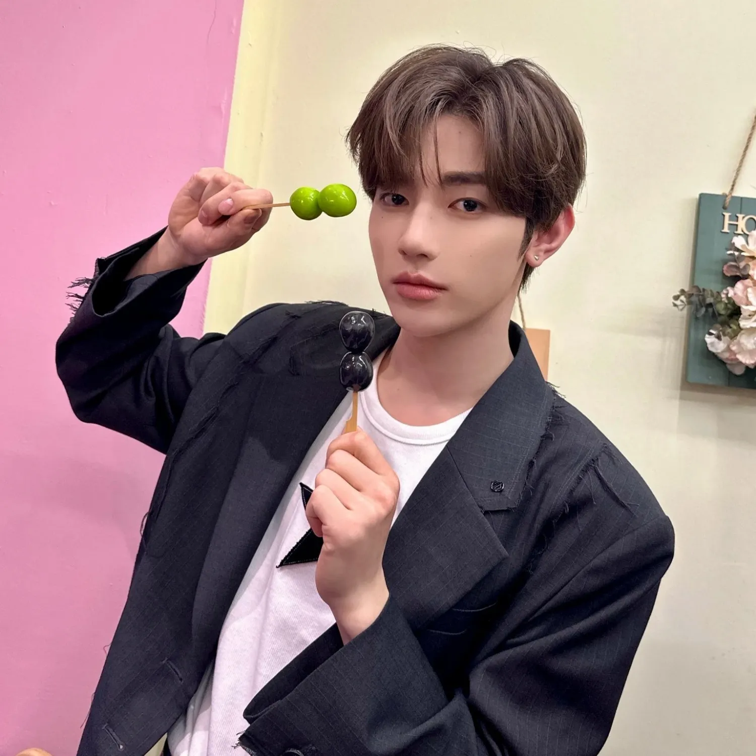 Behind-the-scenes cut of Zhang Hao