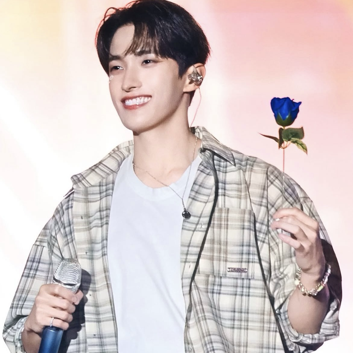 Behind-the-scenes cut of DK (SEVENTEEN)