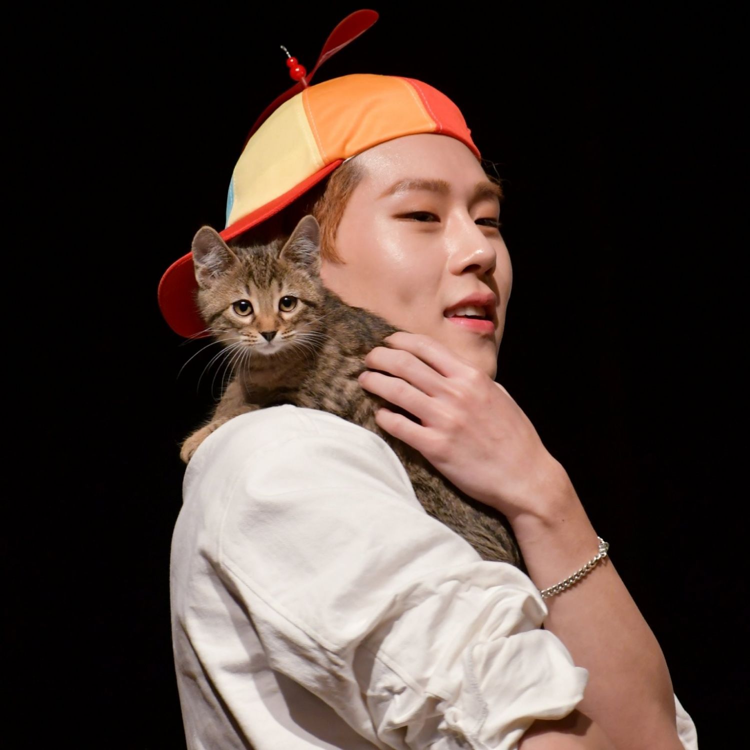 Momen yang diabadikan oleh penggemar MONSTA X