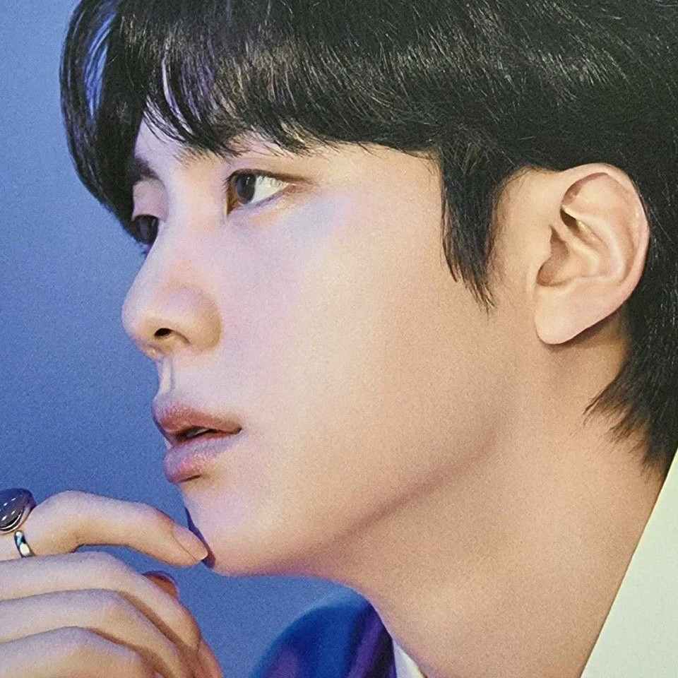 Potret di balik layar Jin (BTS)