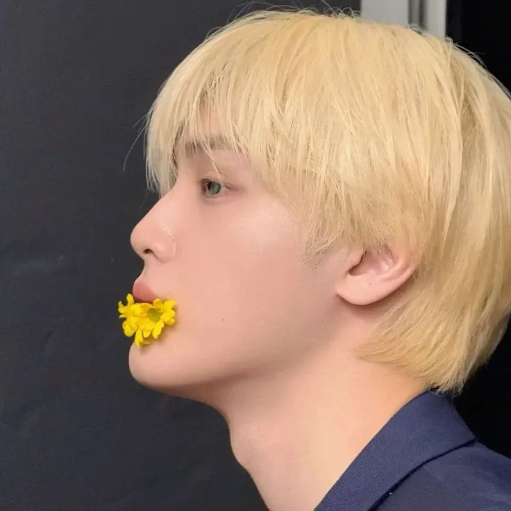 Behind-the-scenes cut of Ju Haknyeon