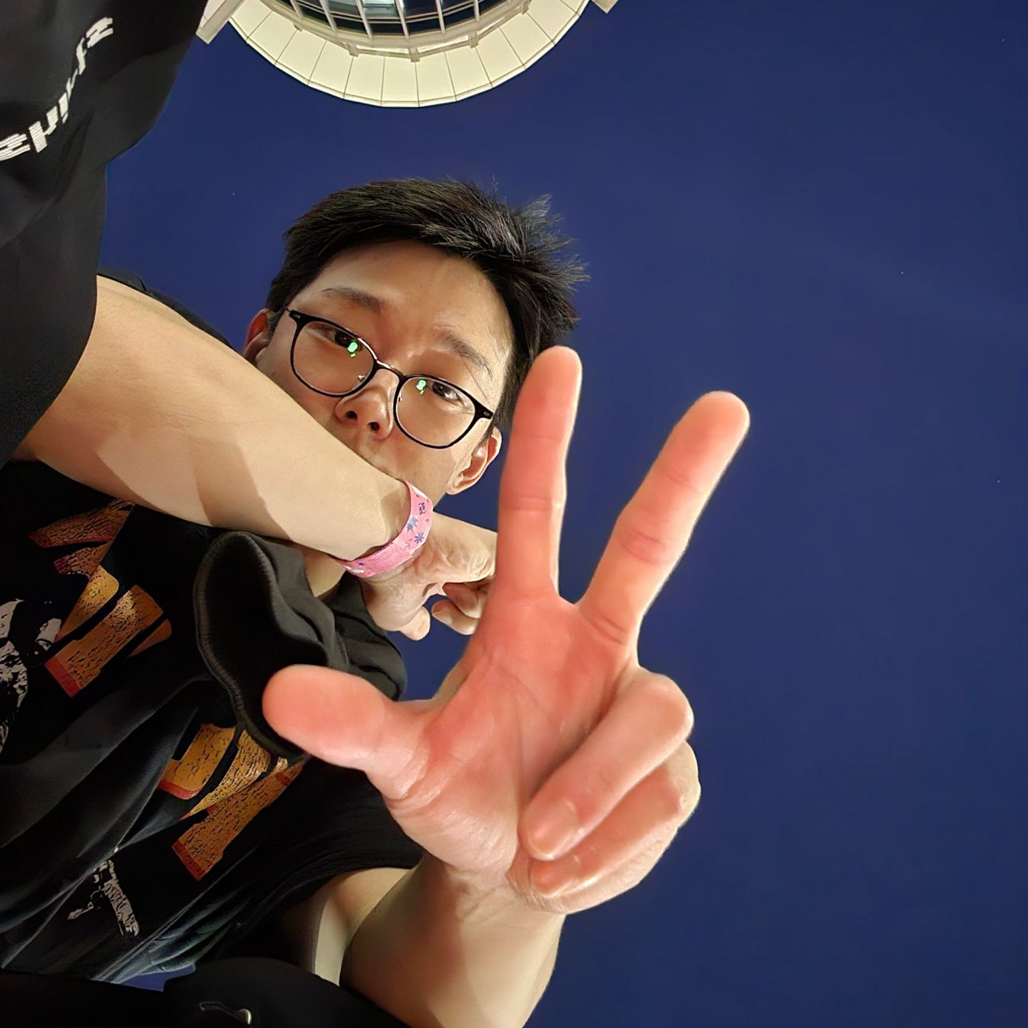 A moment captured by BOBBY (iKON)'s fan