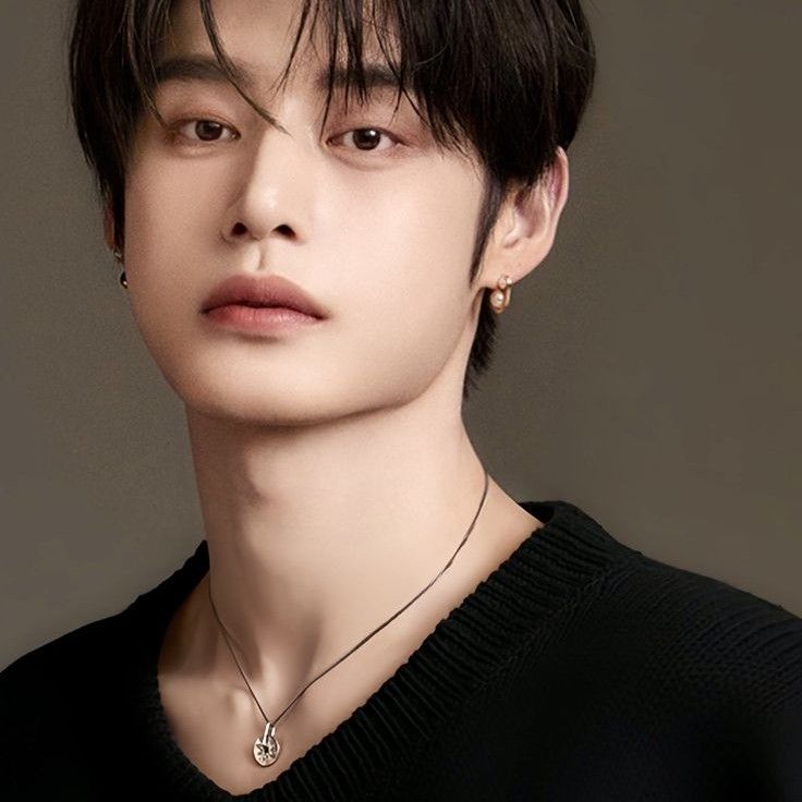 A moment captured by Kim Jiwoong (ZEROBASEONE)'s fan