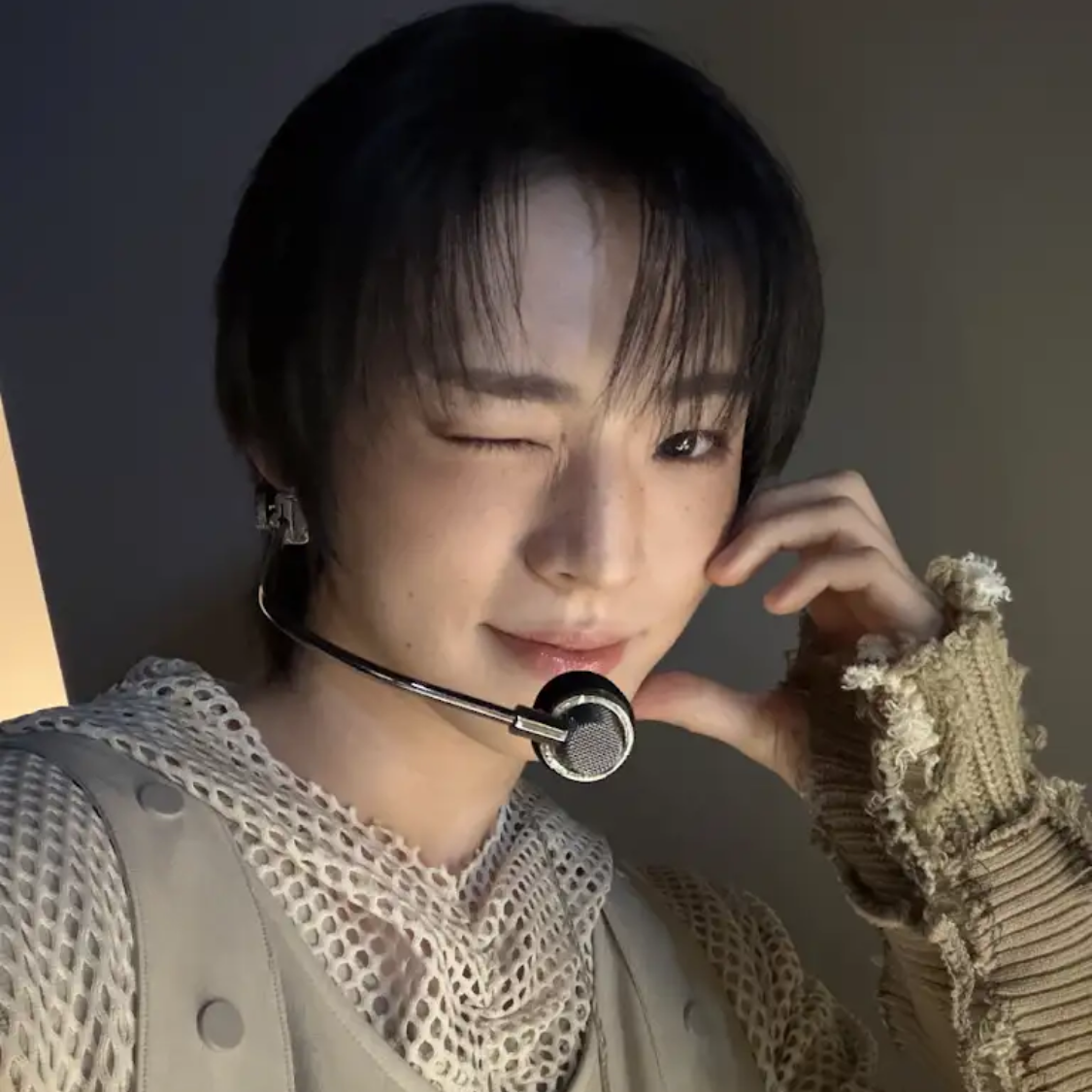 Latest photo of Hyojin (ONF)