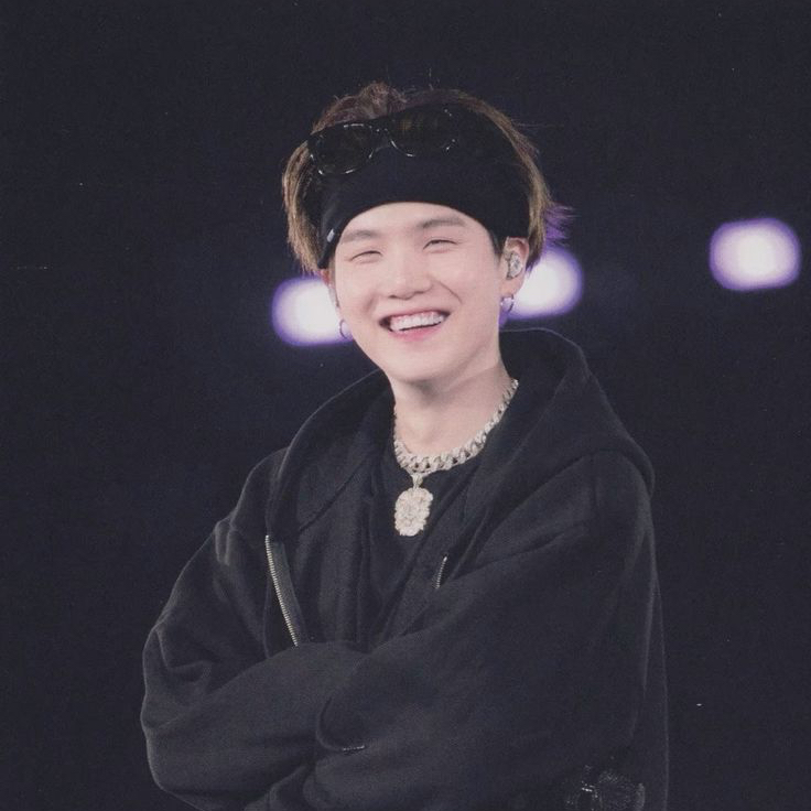 SUGA (BTS)の舞台裏ショット