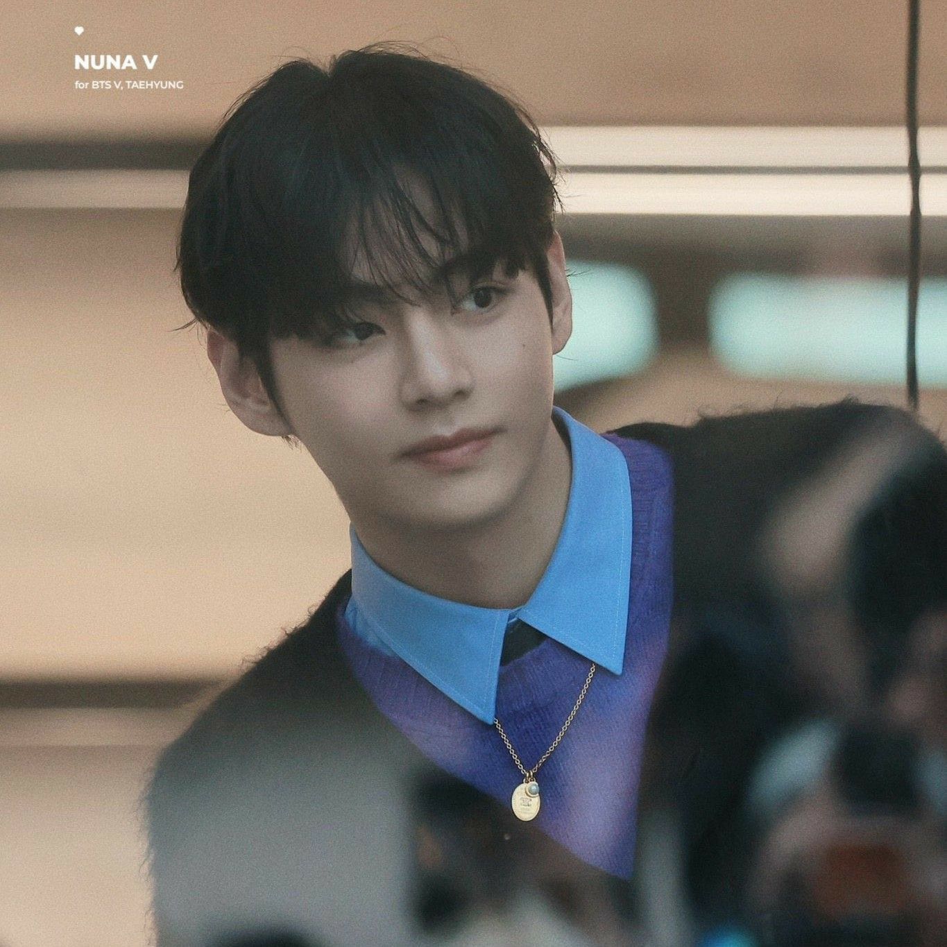 Foto aktivitas terbaru V (BTS)