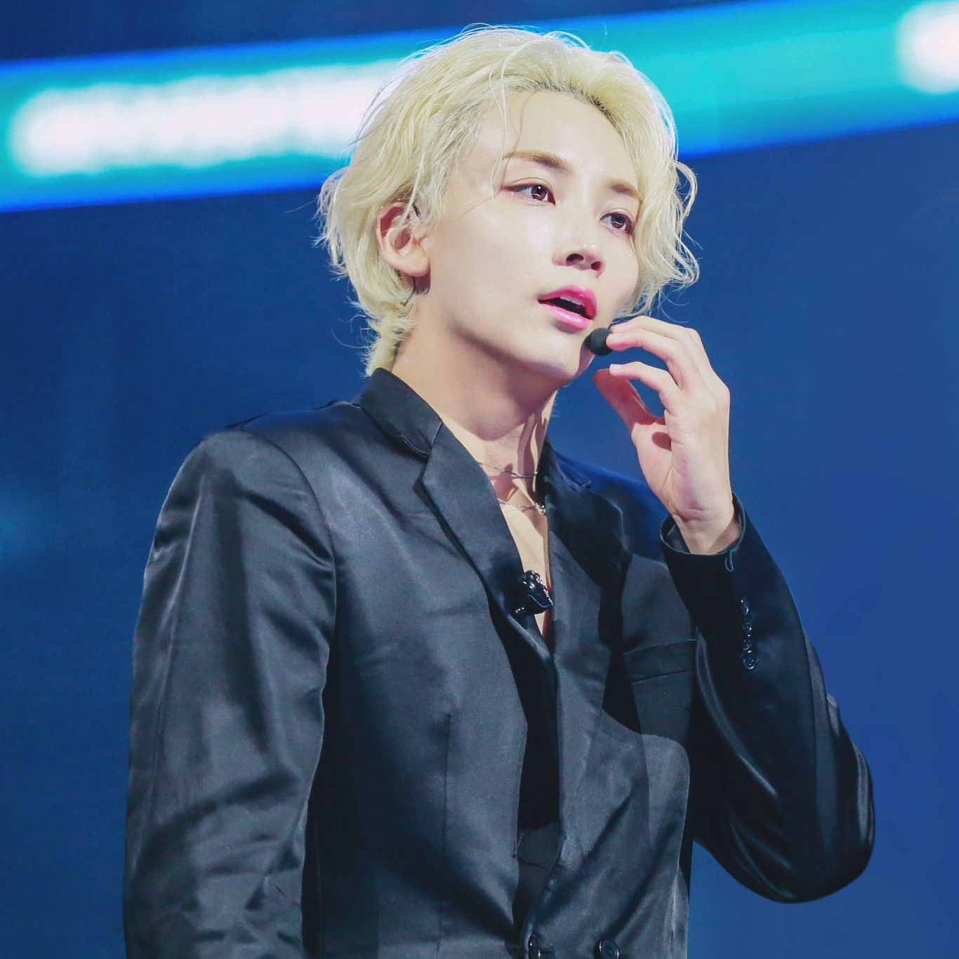 Latest photo of Jeonghan (SEVENTEEN)