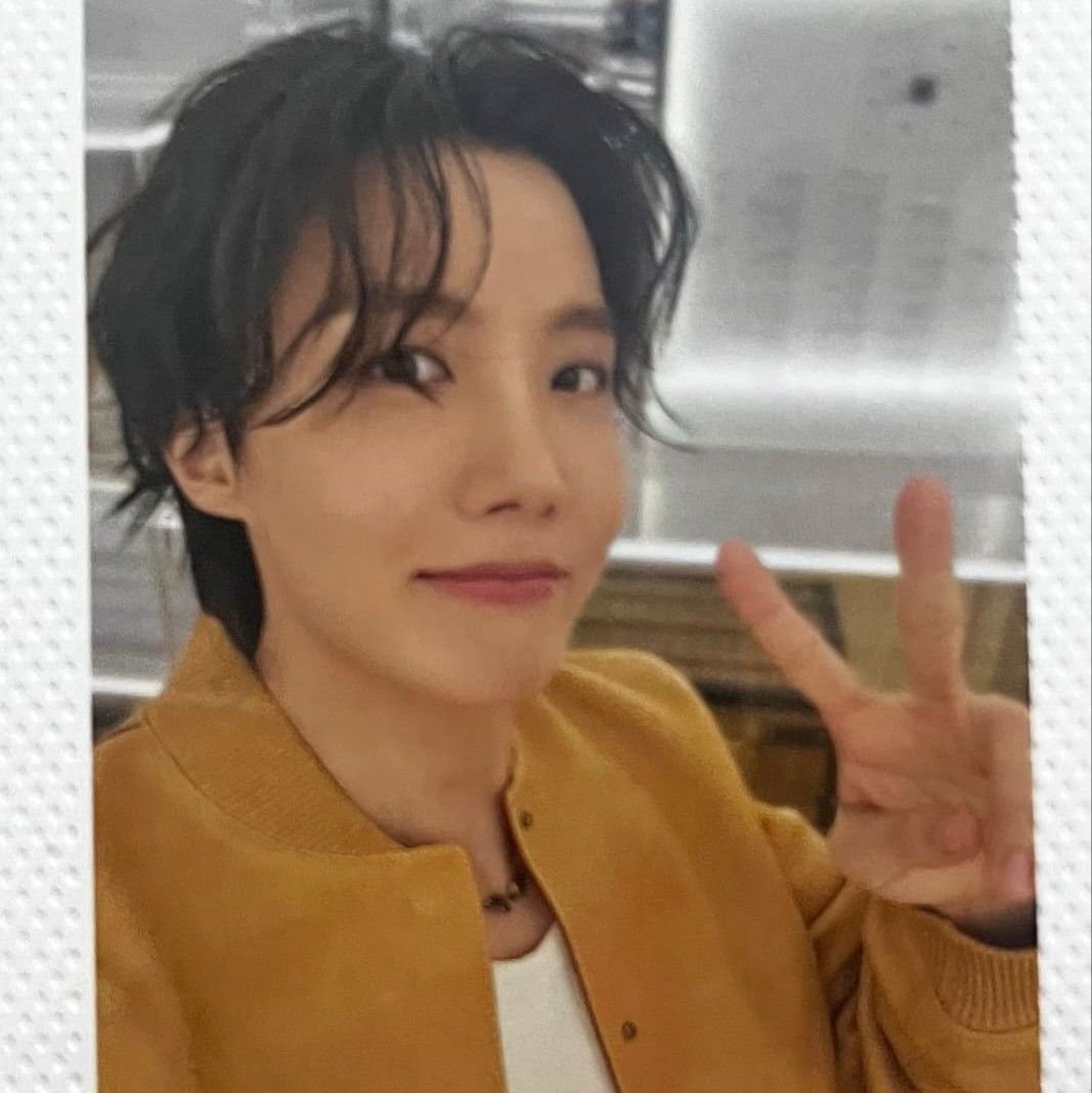 J-hope (防彈少年團)的最新照片