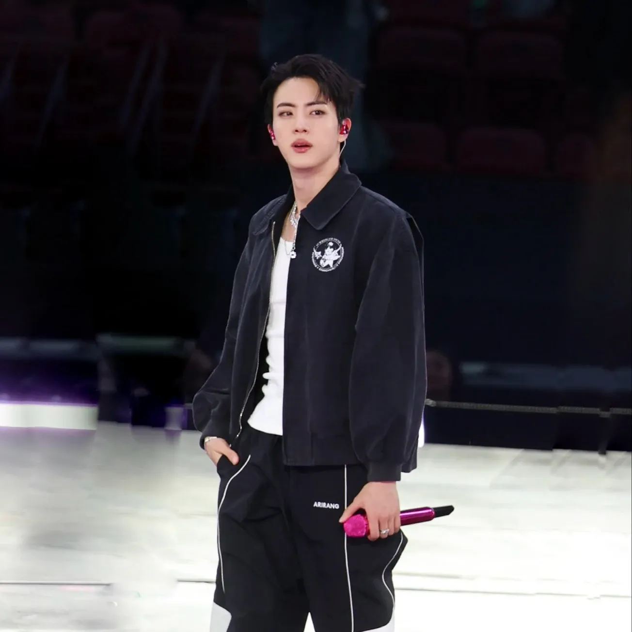 Foto terbaru Jin (BTS)