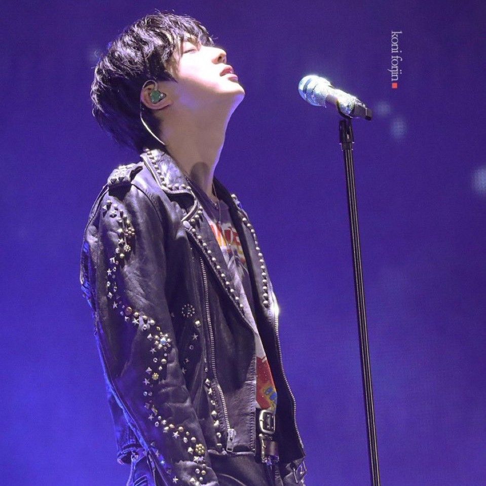 진 (방탄소년단) 최근 활동샷