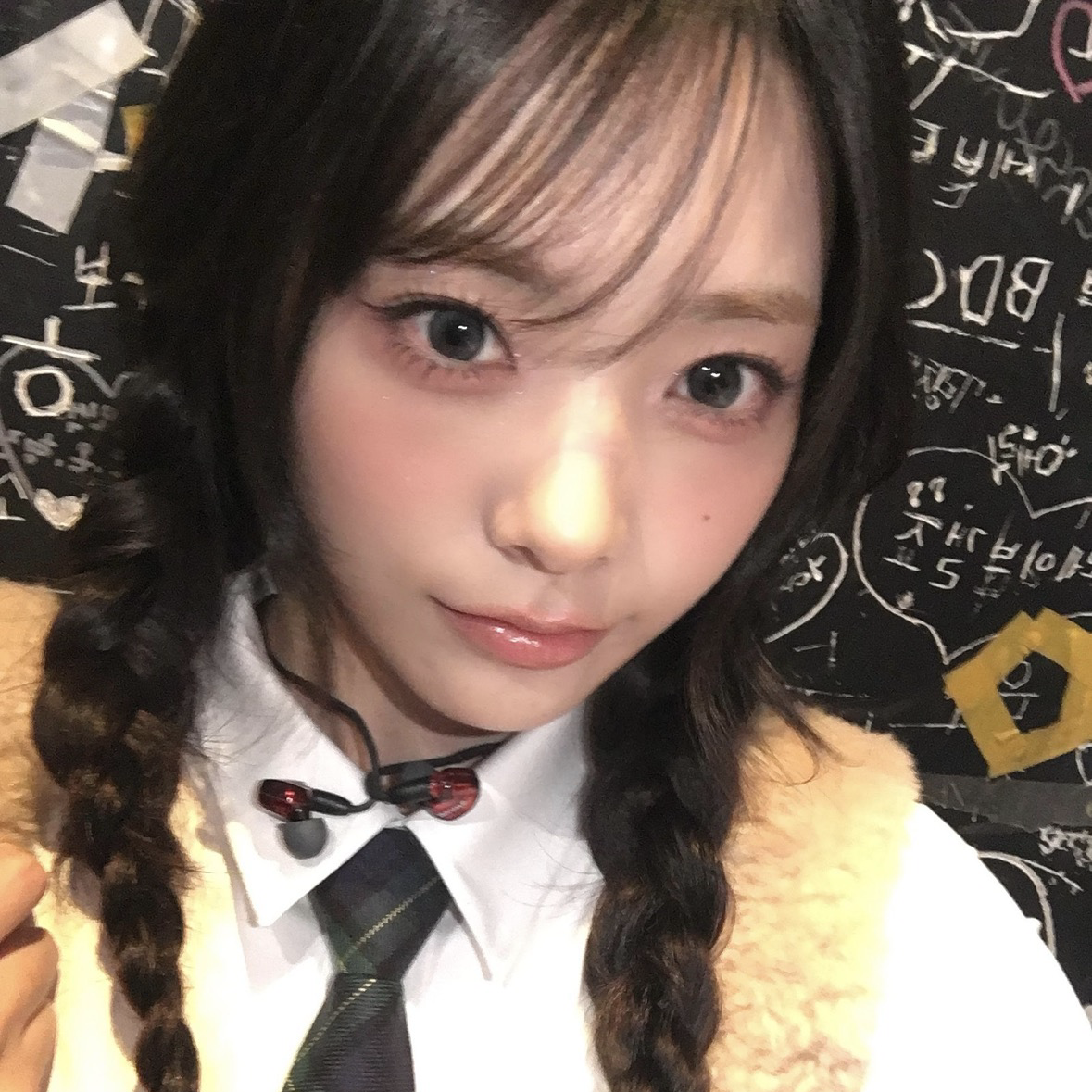 A moment captured by Siyeon (QWER)'s fan