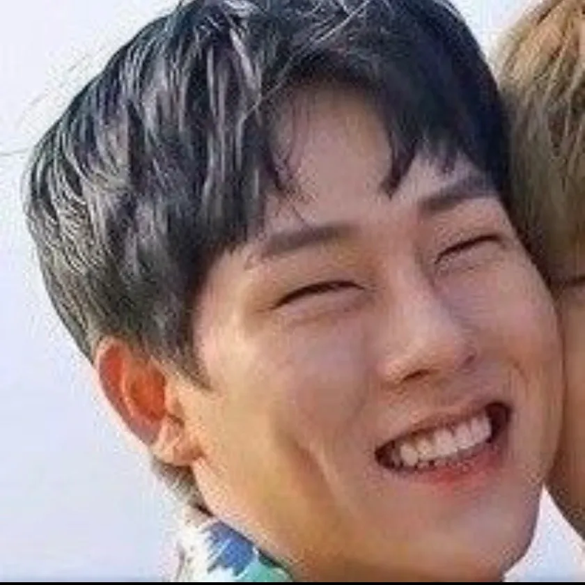 周憲 (MONSTA X)的最新照片