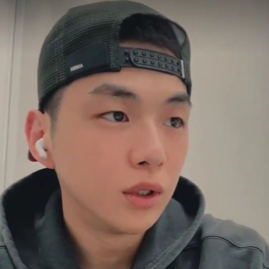 강다니엘 최근 활동샷